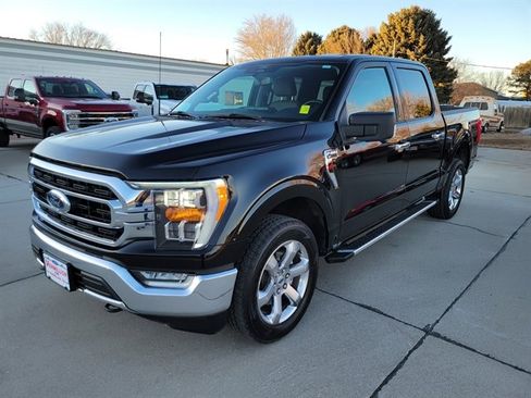 Used 2022 Ford F150 XLT w/ Equipment Group 302A High image 12