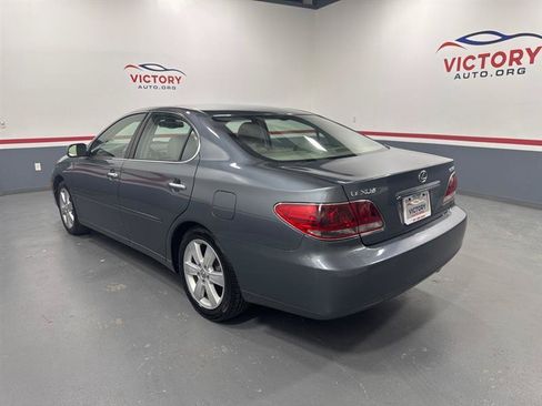Used 2005 Lexus ES 330 FWD image 4