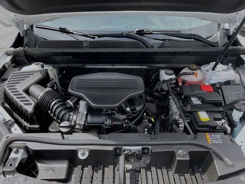 Used 2023 GMC Acadia AT4 w/ Technology Package image 33