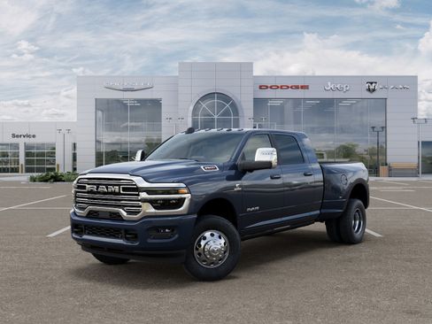 New 2026 RAM 3500 Laramie w/ Max Tow Package AWD/4WD image 11
