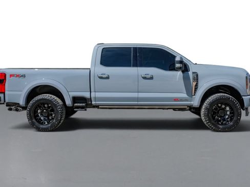 Used 2024 Ford F250 Platinum AWD/4WD image 6