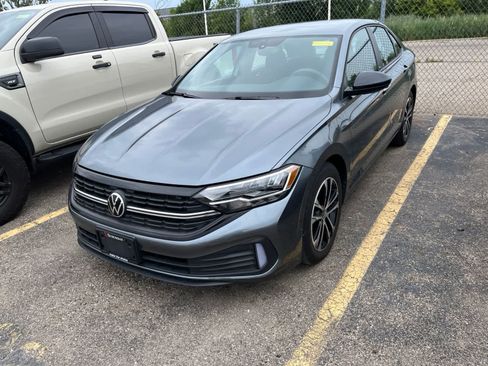 Used 2023 Volkswagen Jetta Sport FWD image 2