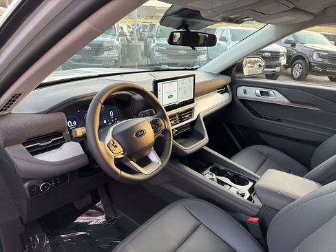 New 2026 Ford Explorer Active w/ Active Comfort Package image 11