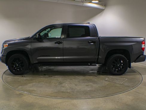 Used 2021 Toyota Tundra Limited w/ Limited Premium Package AWD/4WD image 2