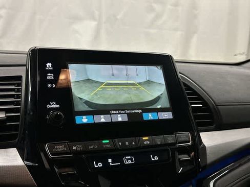 Used 2023 Honda Odyssey Touring image 23