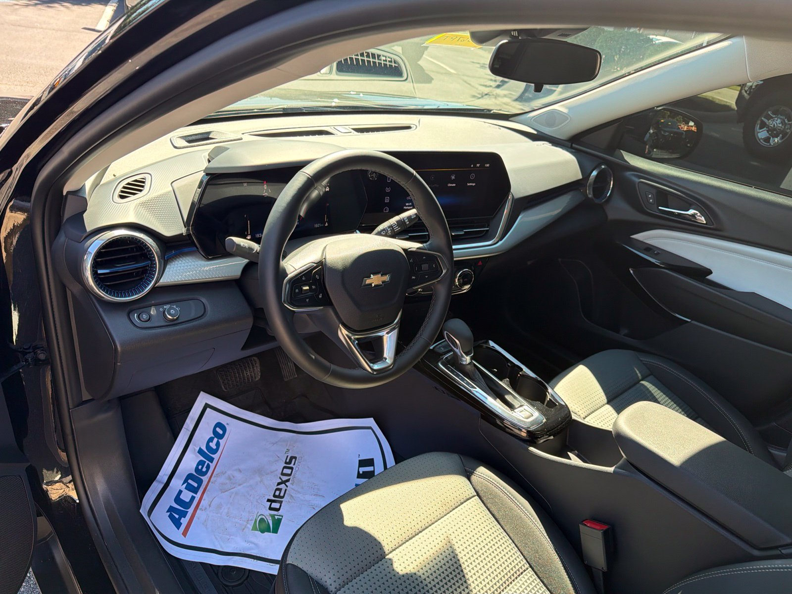 Used 2026 Chevrolet Trax LT w/ Driver Confidence Package FWD image 10
