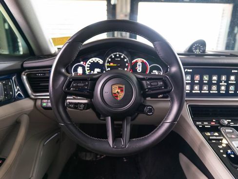 Certified 2023 Porsche Panamera 4 Platinum Edition AWD/4WD image 35