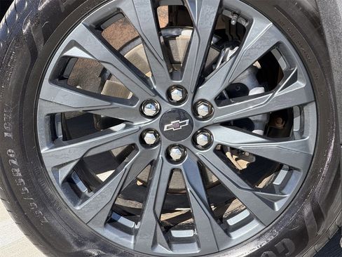 Certified 2023 Chevrolet Traverse RS image 10