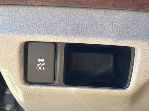 Used 2012 Honda Accord EX image 18