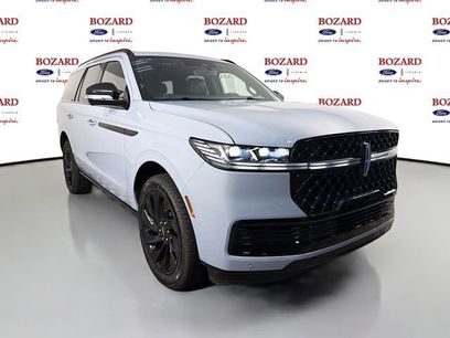 New 2025 Lincoln Navigator Reserve w/ Jet Appearance Package