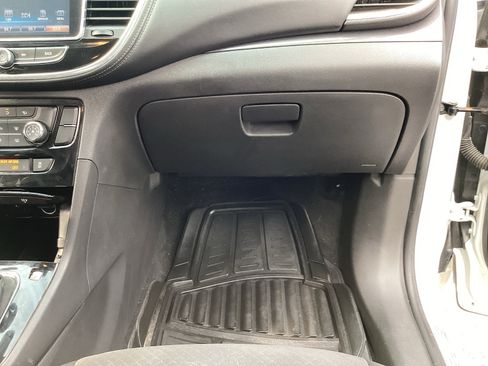 Used 2020 Buick Encore Preferred image 30