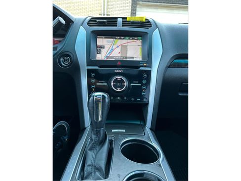 Used 2012 Ford Explorer Limited image 19