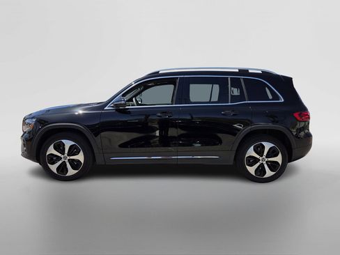 New 2026 Mercedes-Benz GLB 250 image 2