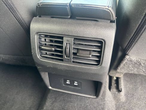 Used 2024 Nissan Rogue SV AWD/4WD image 24