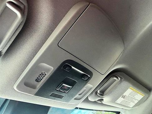 Used 2024 Toyota Camry SE FWD image 28
