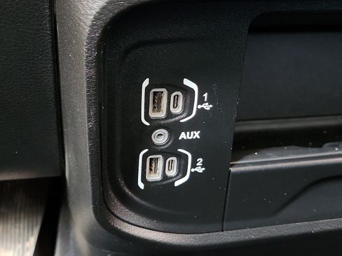 Used 2024 RAM 3500 Big Horn AWD/4WD image 17