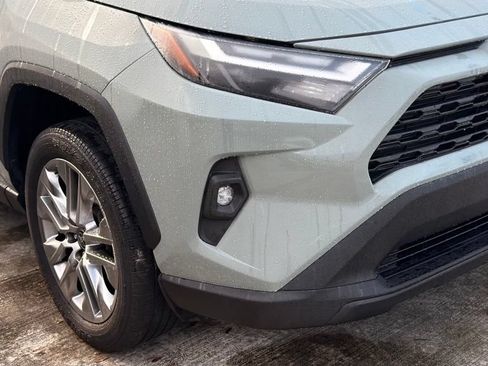 Used 2023 Toyota RAV4 XLE Premium AWD/4WD image 5