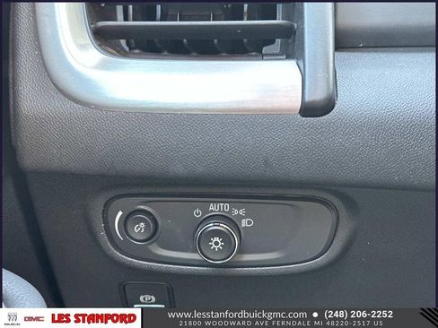 Used 2024 GMC Terrain SLE FWD image 27
