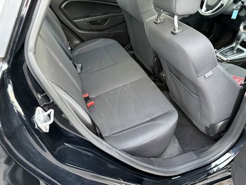 Used 2018 Ford Fiesta SE image 24