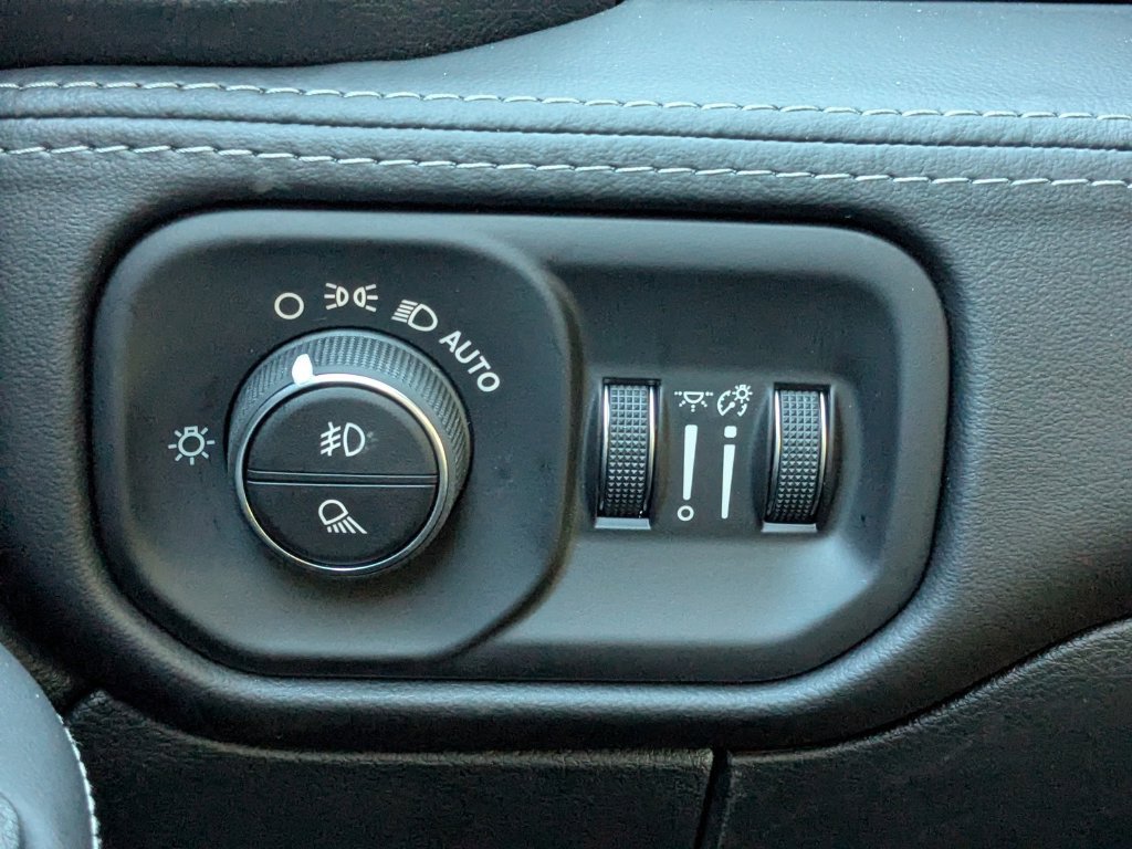 New 2026 RAM 2500 Limited AWD/4WD image 23