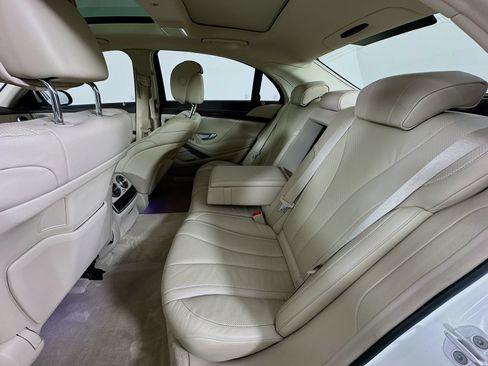 Used 2016 Mercedes-Benz S 550 4MATIC Sedan image 35