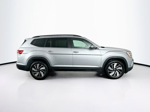 Used 2025 Volkswagen Atlas SE AWD/4WD image 10