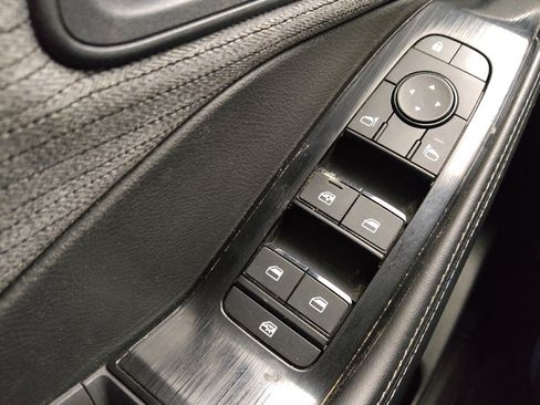 Used 2023 Nissan Rogue SV FWD image 27