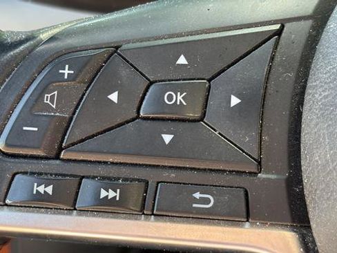 Used 2024 Nissan Sentra SR w/ SR Premium Package FWD image 14