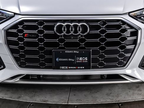 Used 2023 Audi SQ5 Premium Plus w/ Premium Plus Package AWD/4WD image 9