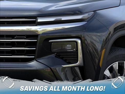 New 2026 Chevrolet Traverse LT w/ Sun and Wheel Package AWD/4WD image 10