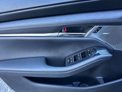 Used 2020 MAZDA MAZDA3 Hatchback w/ Premium Package image 11