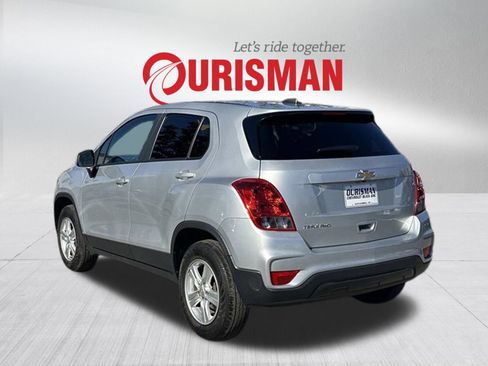 Certified 2022 Chevrolet Trax LS w/ Tint and Cruise Package image 4