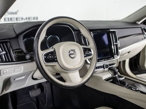 Used 2018 Volvo S90 T5 Momentum w/ Convenience Package image 20