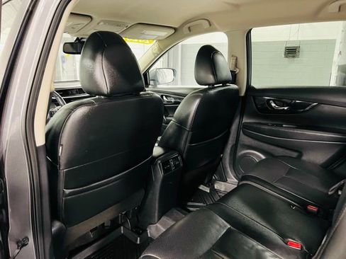 Used 2020 Nissan Rogue SL image 24