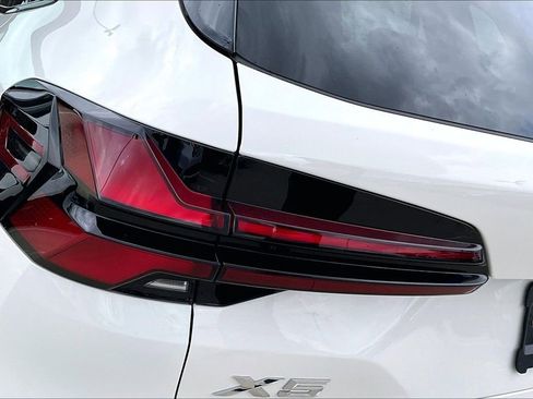 Used 2025 BMW X5 xDrive50e w/ M Sport Package image 37