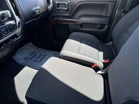 Used 2019 GMC Sierra 1500 SLE w/ SLE Value Package image 23