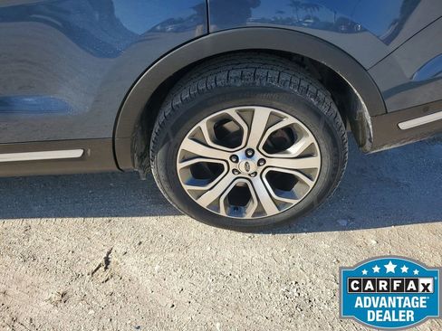 Used 2019 Ford Explorer Platinum image 20