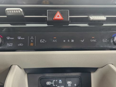 Used 2026 Kia Sportage EX FWD image 28