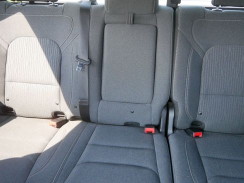 Used 2019 RAM 1500 Big Horn AWD/4WD image 13