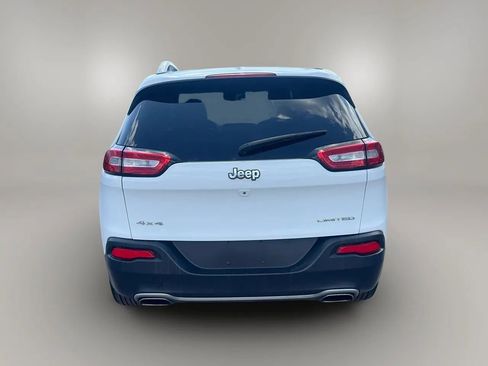 Used 2015 Jeep Cherokee Limited w/ Luxury Group AWD/4WD image 4