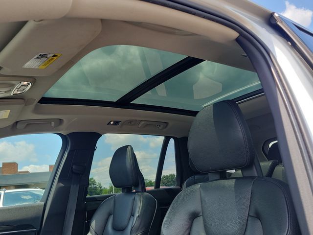 Used 2017 Volvo XC90 T6 Momentum AWD/4WD image 17