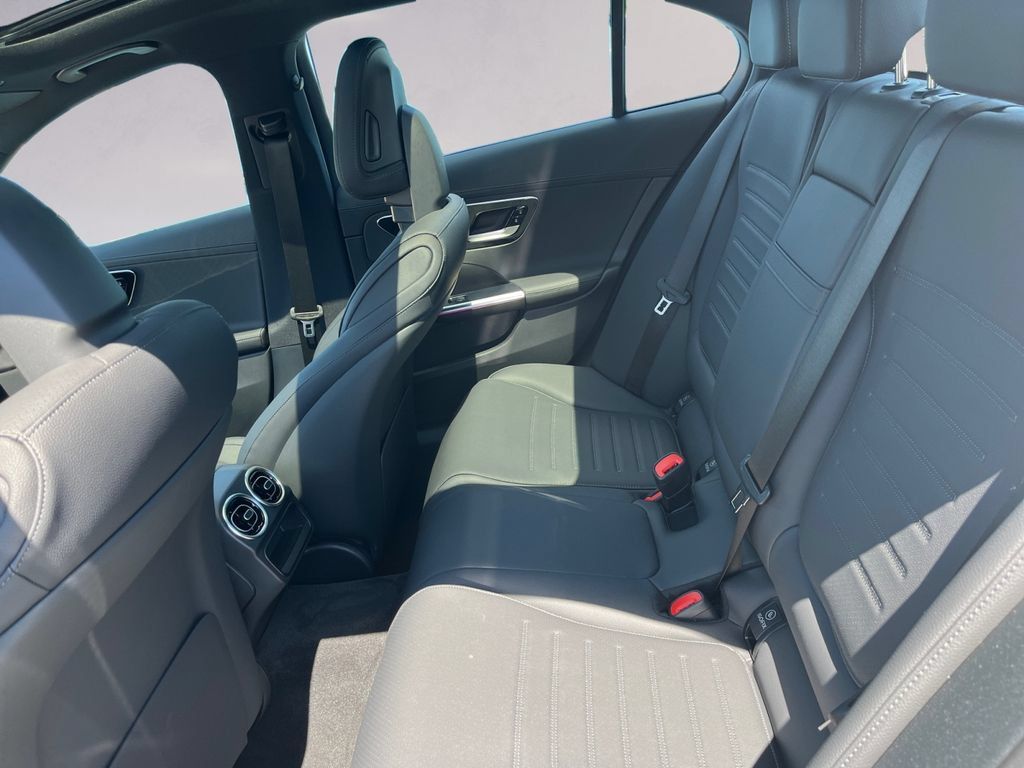 Certified 2026 Mercedes-Benz C 300 4MATIC Sedan image 11
