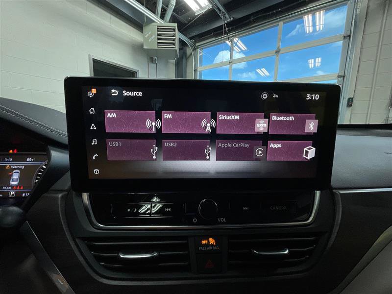 Used 2023 Nissan Altima 2.5 SV w/ SV Premium Package FWD image 18