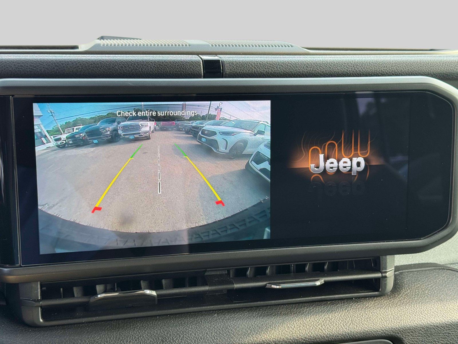Used 2026 Jeep Wrangler Unlimited Sport AWD/4WD image 25