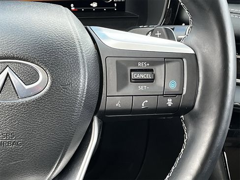 Used 2023 INFINITI QX60 Sensory w/ Vision Package image 14