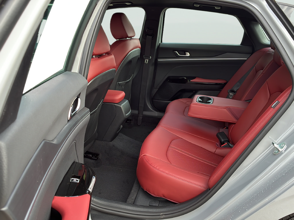 New 2026 Kia K5 GT-Line w/ GT-Line Premium Package FWD image 13