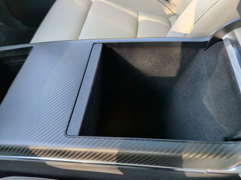 Used 2023 Tesla Model X Plaid image 19