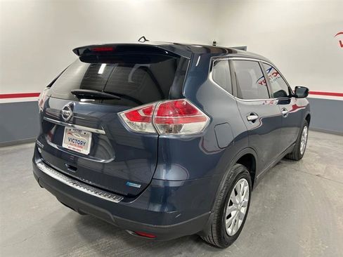 Used 2014 Nissan Rogue S image 3