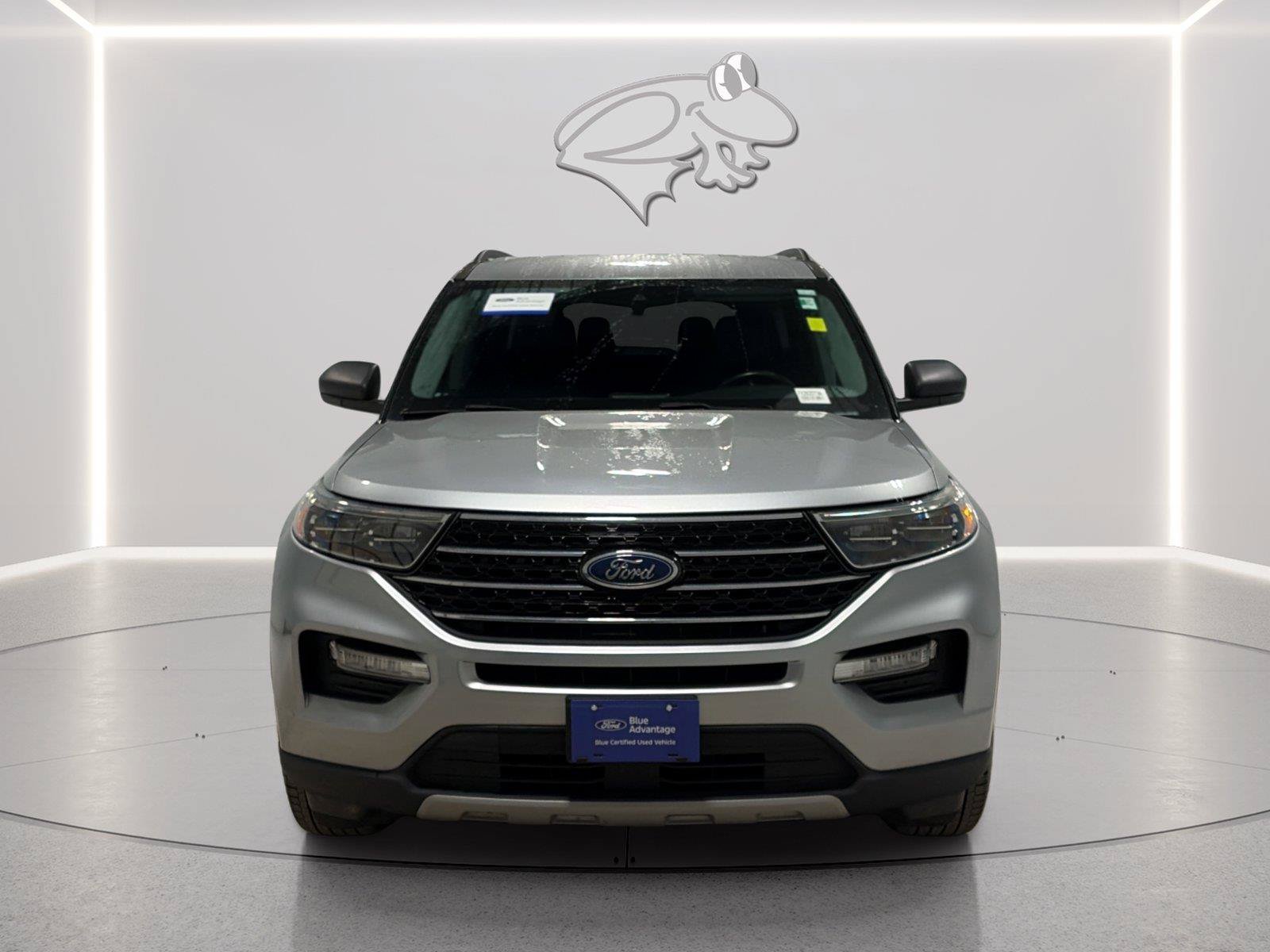 Certified 2020 Ford Explorer XLT w/ Equipment Group 202A AWD/4WD image 8