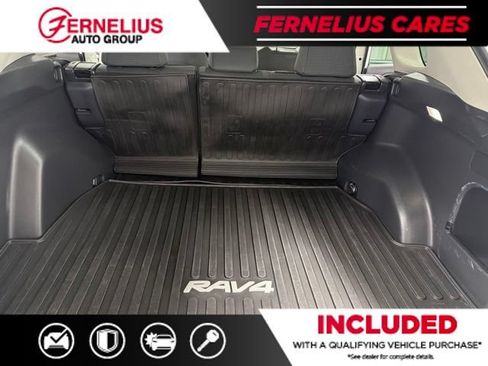 Used 2024 Toyota RAV4 LE AWD/4WD image 21
